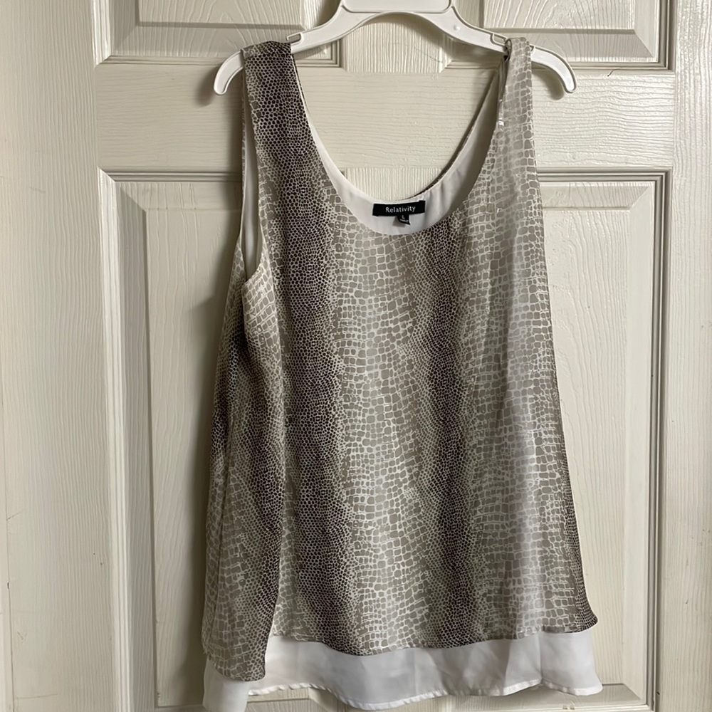 Relativity tank, size L, snake print